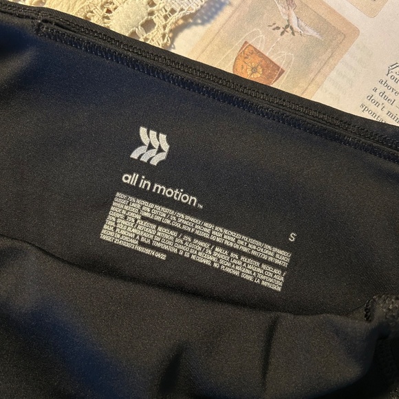 All in motion black bike shorts - Picture 3 of 4